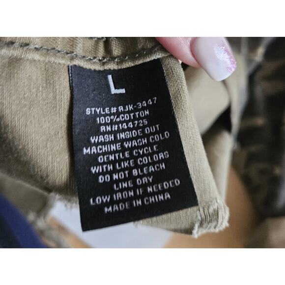 American Bazi Women's Denim Camo Shacket/Jacket Distressed Button-up - Picture 10 of 10